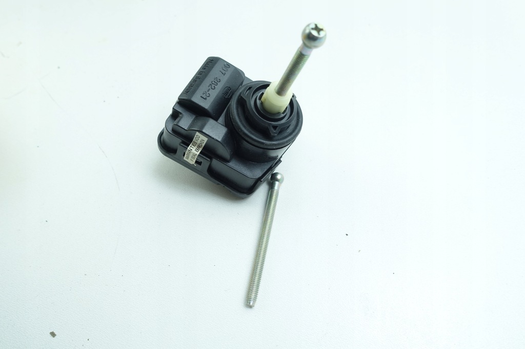 фото №12, Hella регулировка настройка света l/p audi 100 c4 80 b4 a6 c4