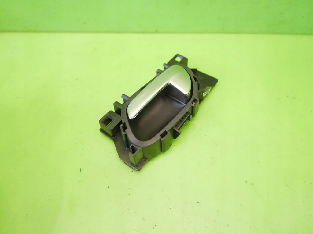 фото №4, Ручка внутрішня ліва задня peugeot 208 i phi 12-15