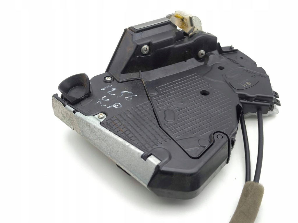 Lexus ux 2020 ліва сторона замок двері передніх Недорого