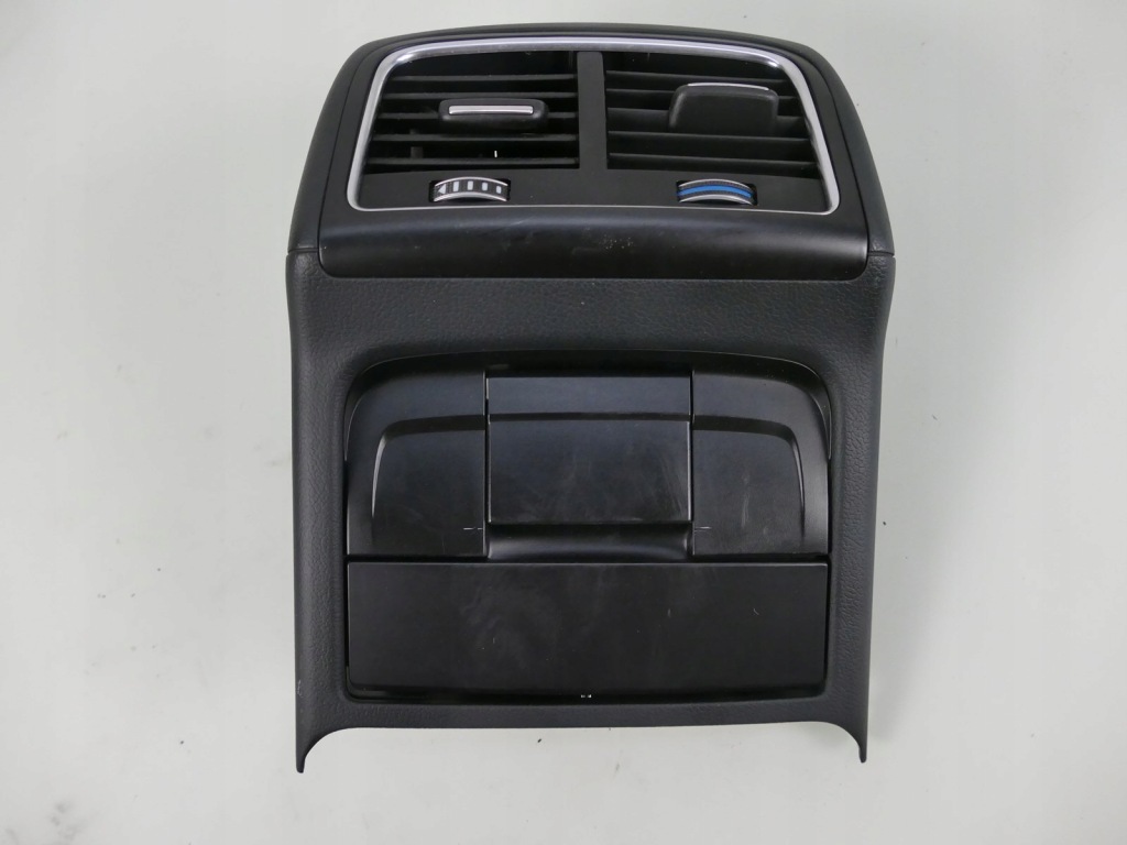 фото №1, Audi a4 b8 lift s-line sedan решётка обдув задняя