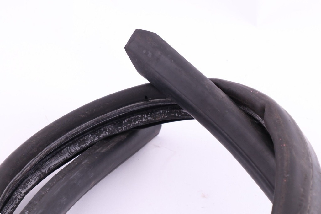 фото №2, Mini cabrio r52 прокладка дверь правый перед