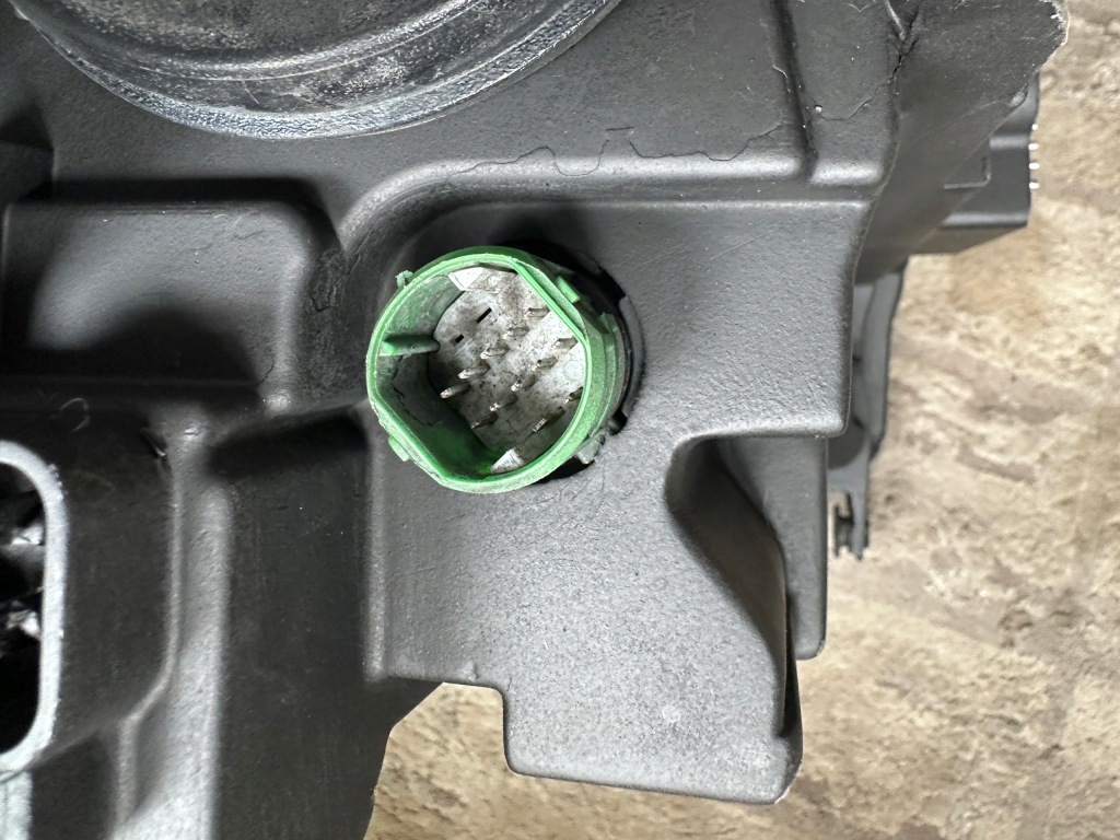 Купить Ferrari berlinetta лампа ксенон правая afs поворотная