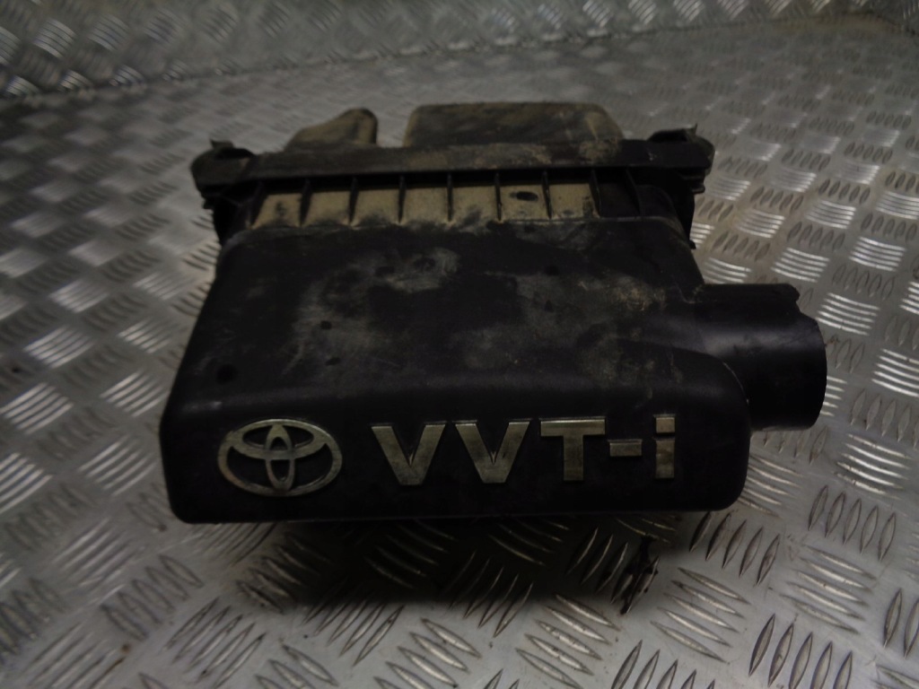 фото №1, Корпус фильтра воздуха yaris ii 1.3 17700-0j01