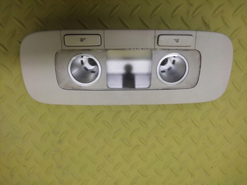 фото №1, Vw passat cc лампа освещение кабины 3c0947291e