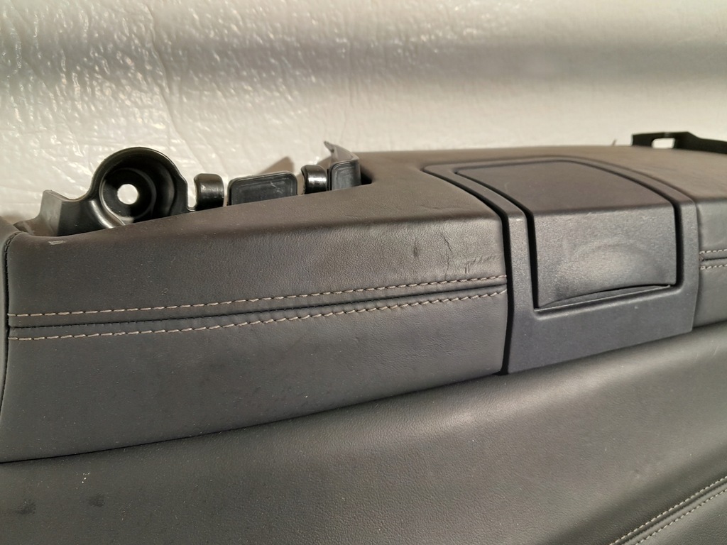 фото №5, Bmw x7 g07 обшивка багажника 3 rzedu сидений подлокотник переключатели