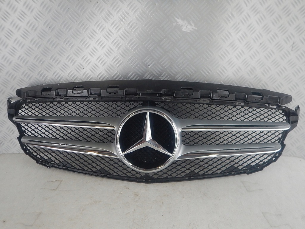 фото №1, Mercedes c w205 решётка радиатора решётка радиатора