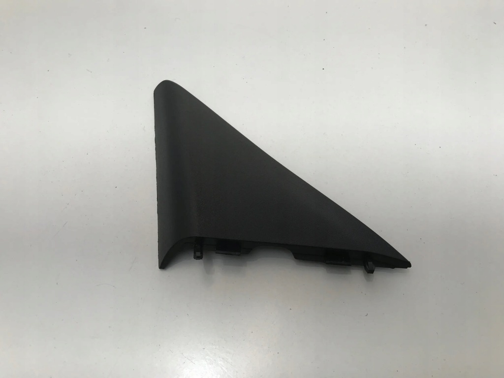 Купить Opel mokka-e b ii 2022 заглушка треугольник дверь перед левый 9835152480