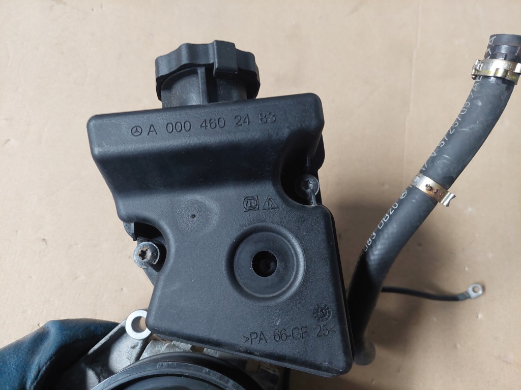 Купить Mercedes slk 171 203 209 272 бак усилителя