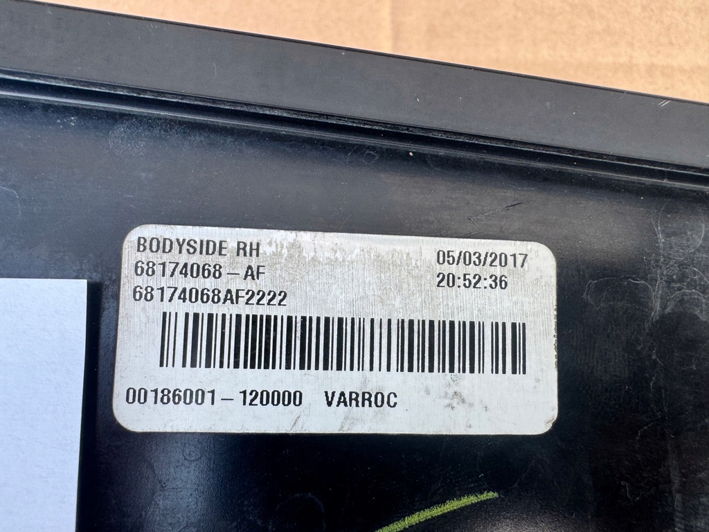 фото №11, Dodge challenger задня права лампа 2015+ idealna