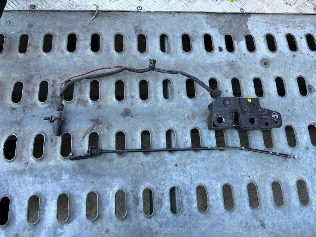 фото №1, Замок капот seat leon ii oryg 1p0823509b