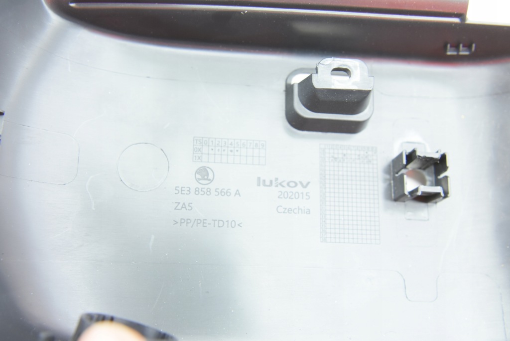 фото №6, Skoda octavia iv рамка корпус защита спидометра