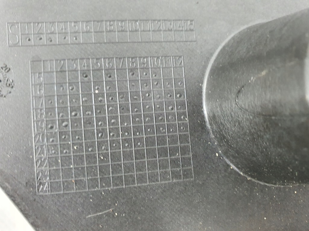 фото №8, Porsche panamera 971 16- направляющая бампера правый задняя