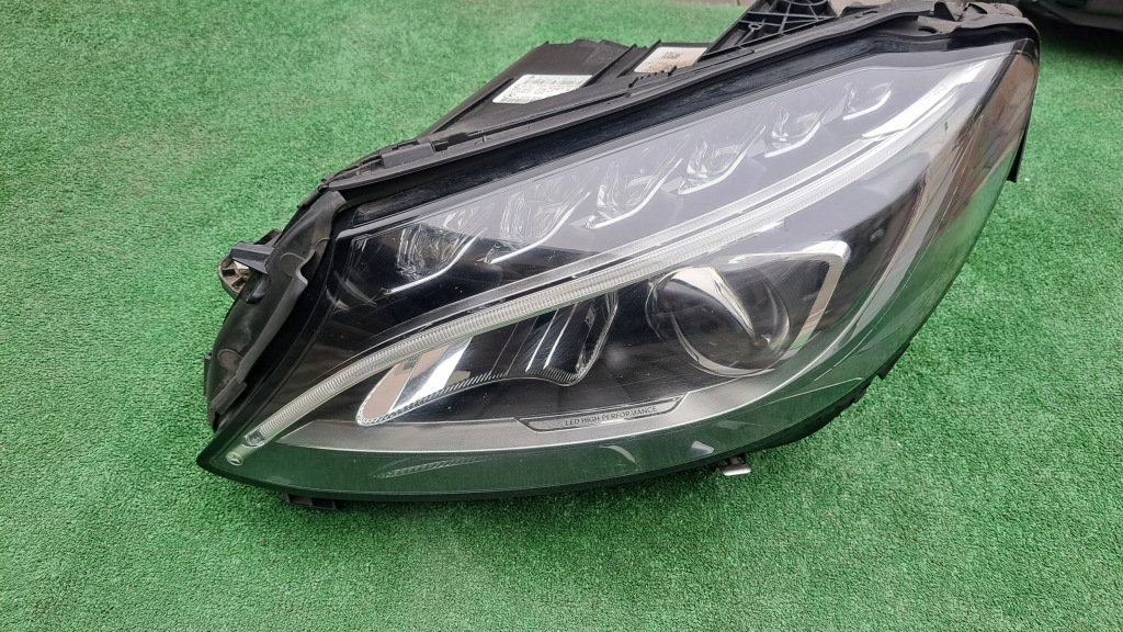 Купити Mercedes c-klasa w205 full led фара передня
