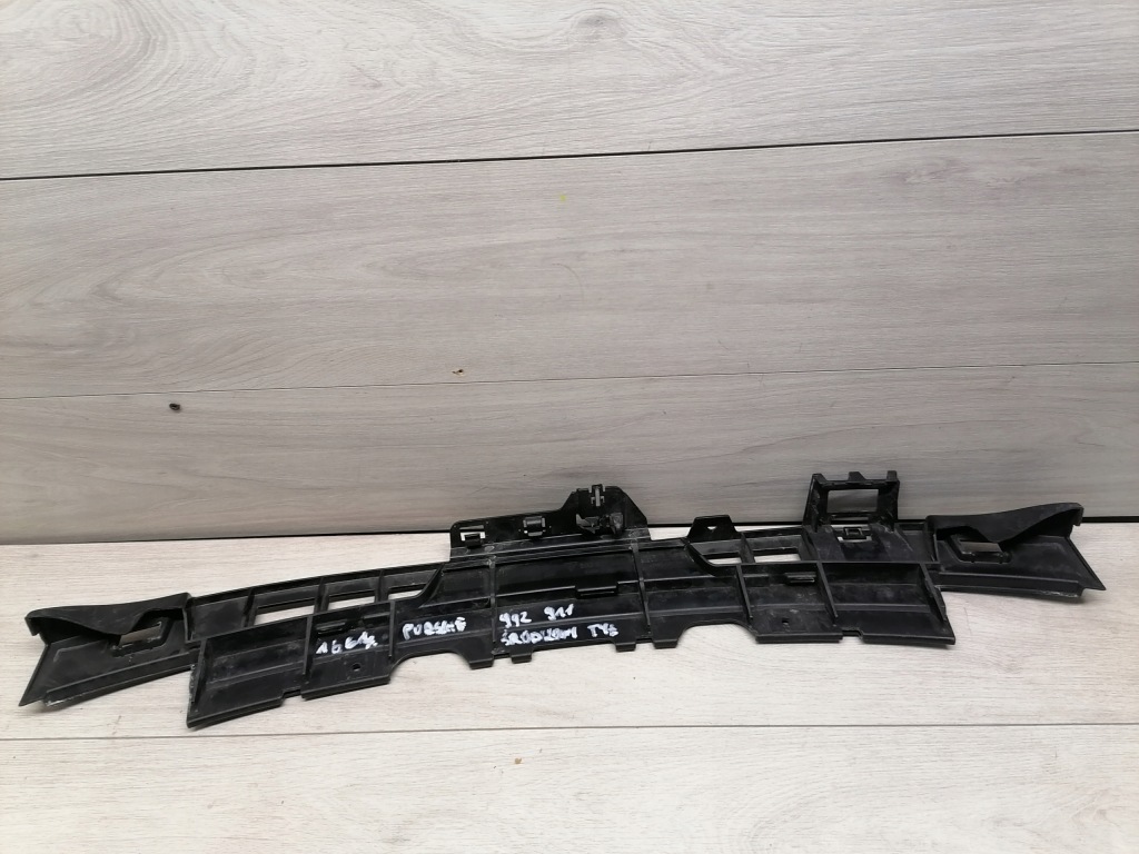 фото №1, Porsche 992 911 напрямна середній задня - 992807900a