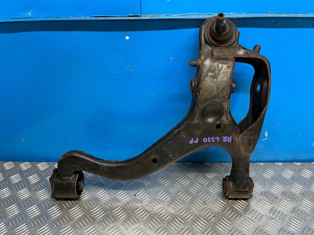 фото №1, Range rover sport l320 рычаг правый перед