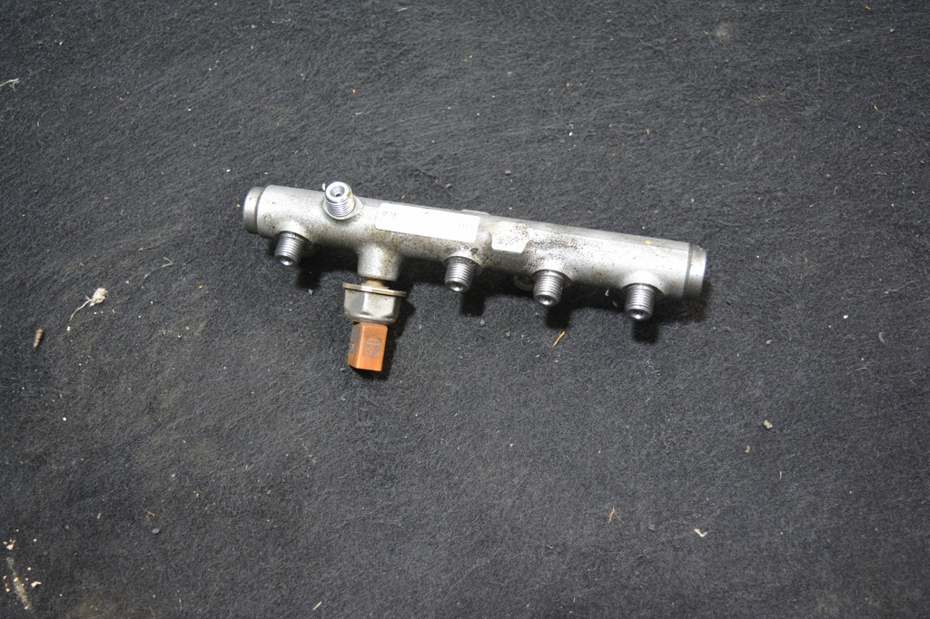 фото №1, Audi a6 c6 lift молдинг впрыскная 3.0tdi 059130089ah