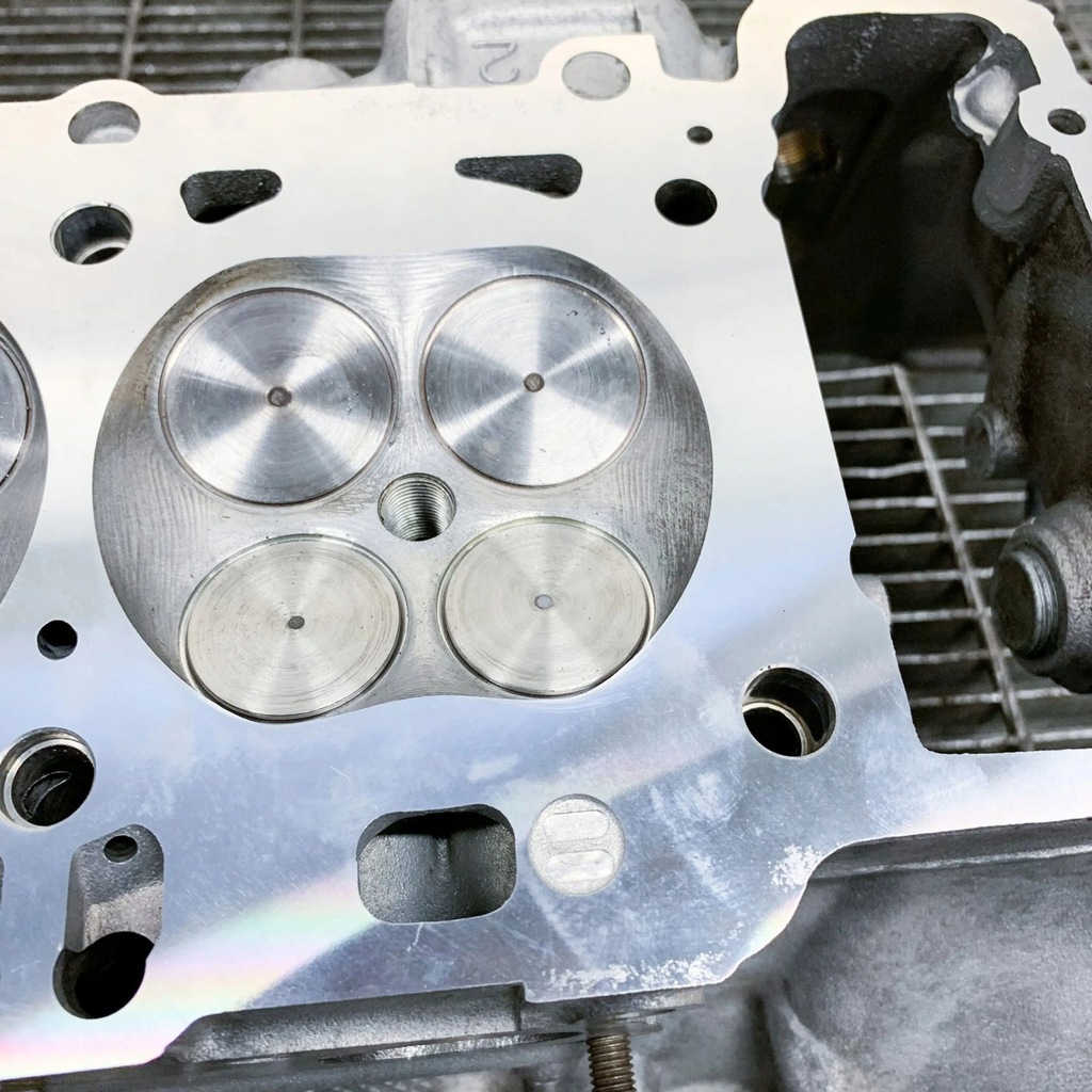 фото №8, Bmw 5 e60 e61 2007 ліва сторона головка двигуна