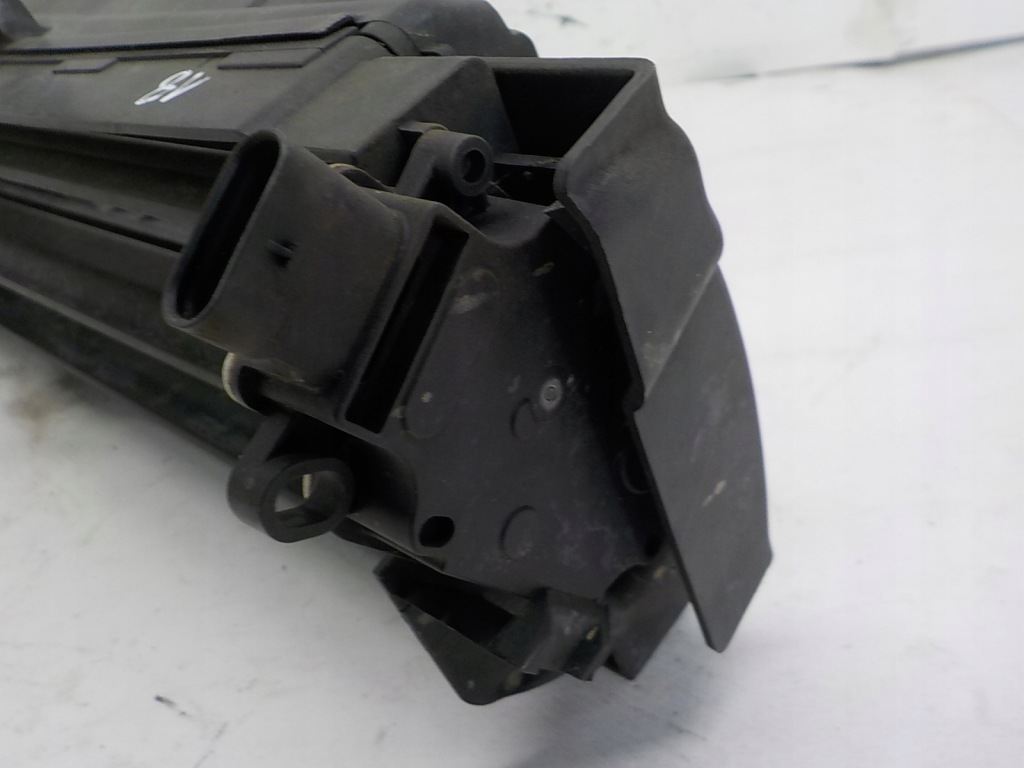 Opel astra j впуск повітря повітропровід жалюзі 13309431 Доставка