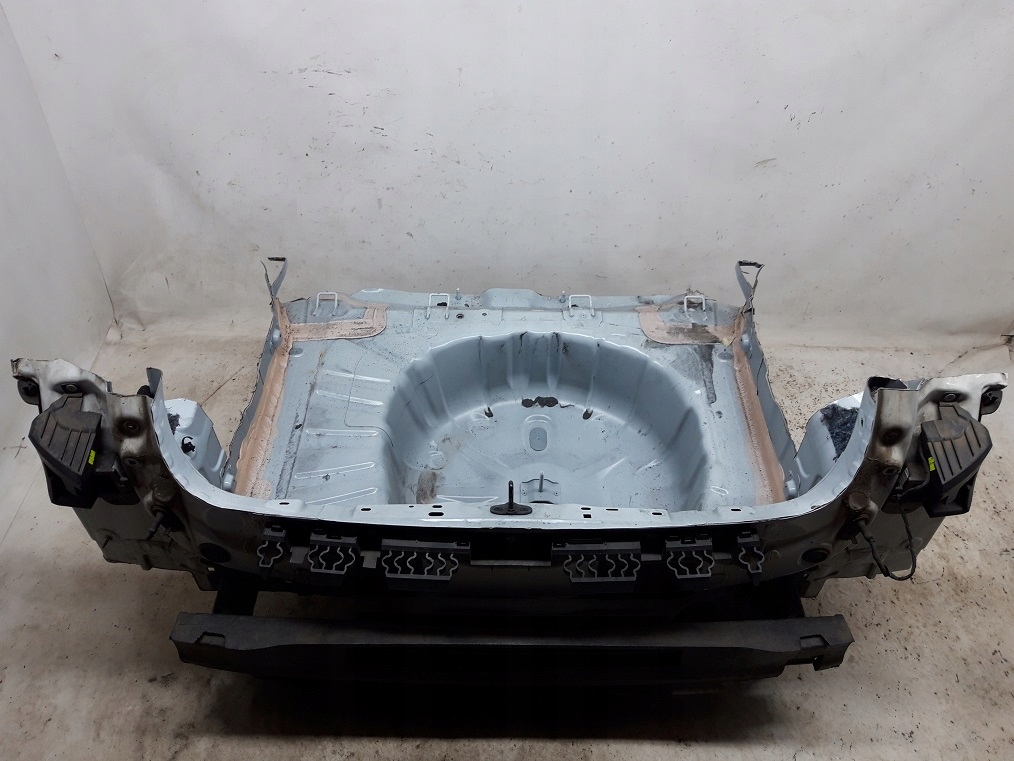 фото №1, Renault clio v 2019- хэтчбек pas задний поддон балка