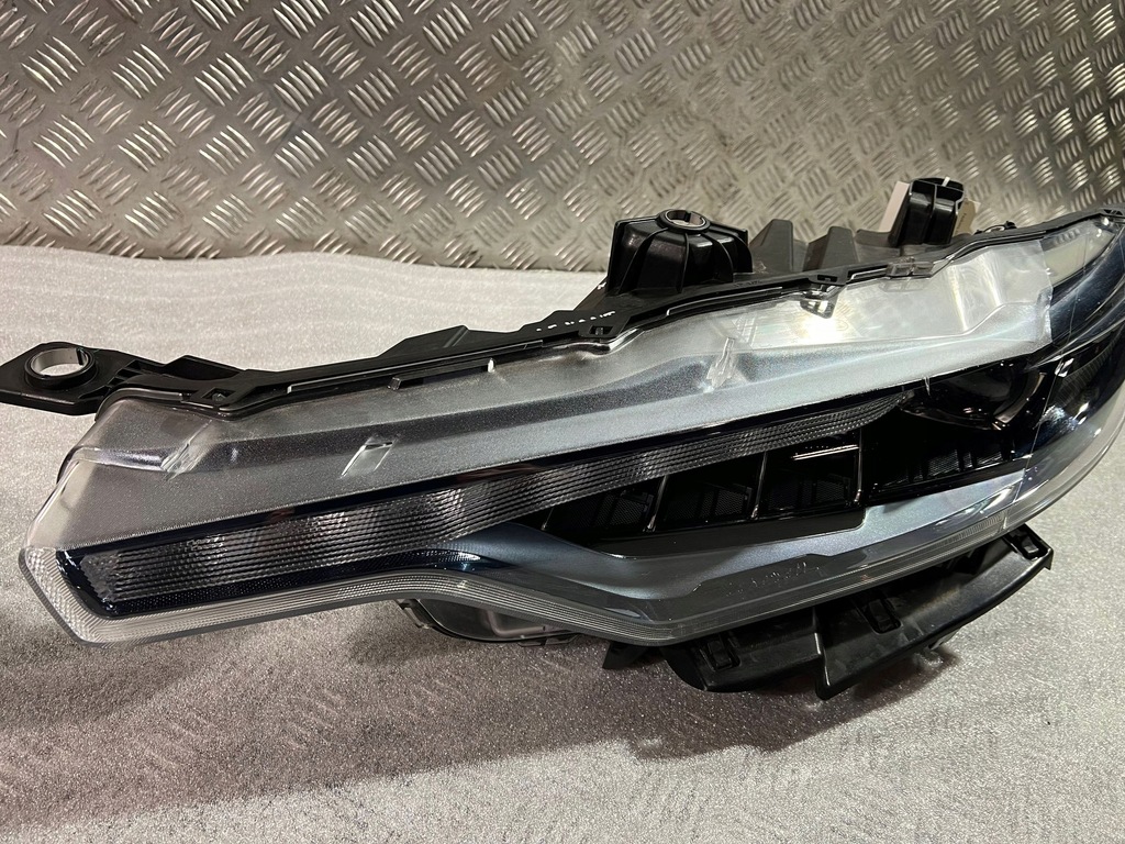 фото №14, Maserati levante 2020 комплект лампы передние / комплект 06701595410