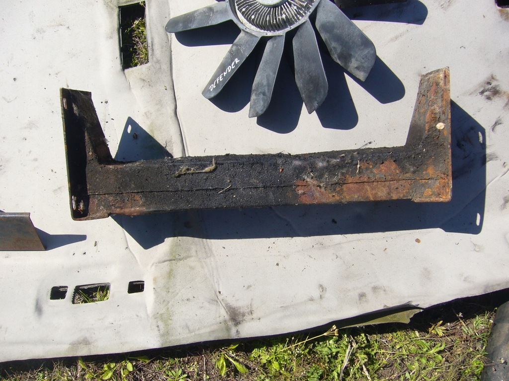 фото №1, Land rover defender - балка pod двигун