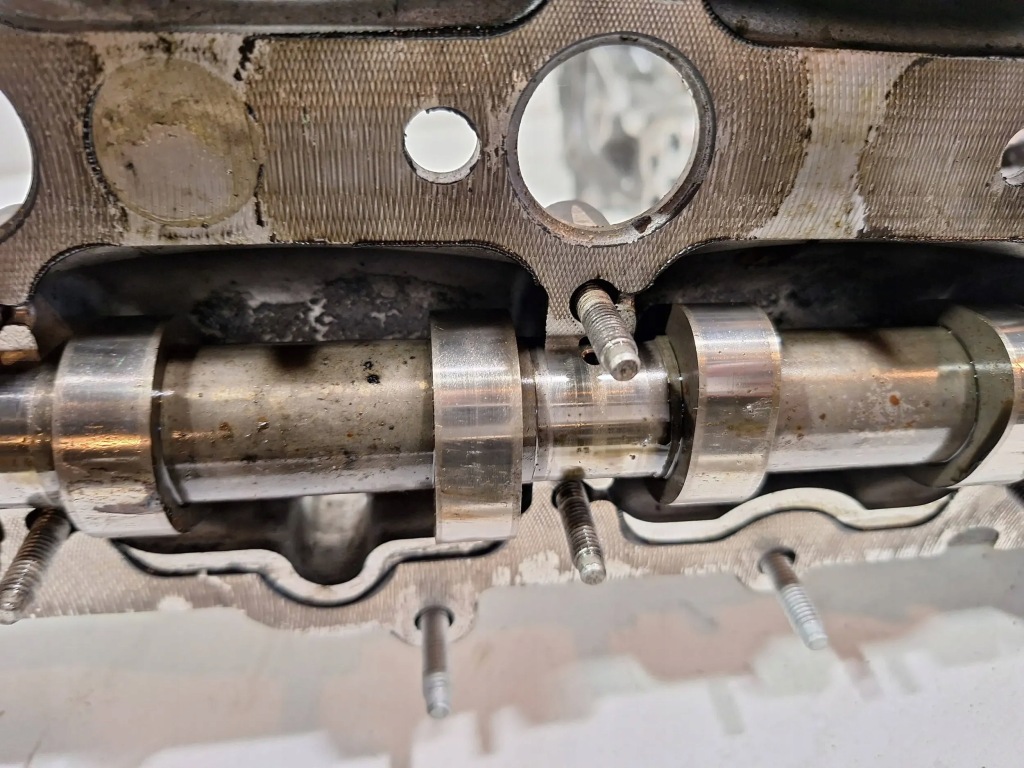 фото №13, Головка двигателя валы 8200519994 renault laguna iii 2.0 dci