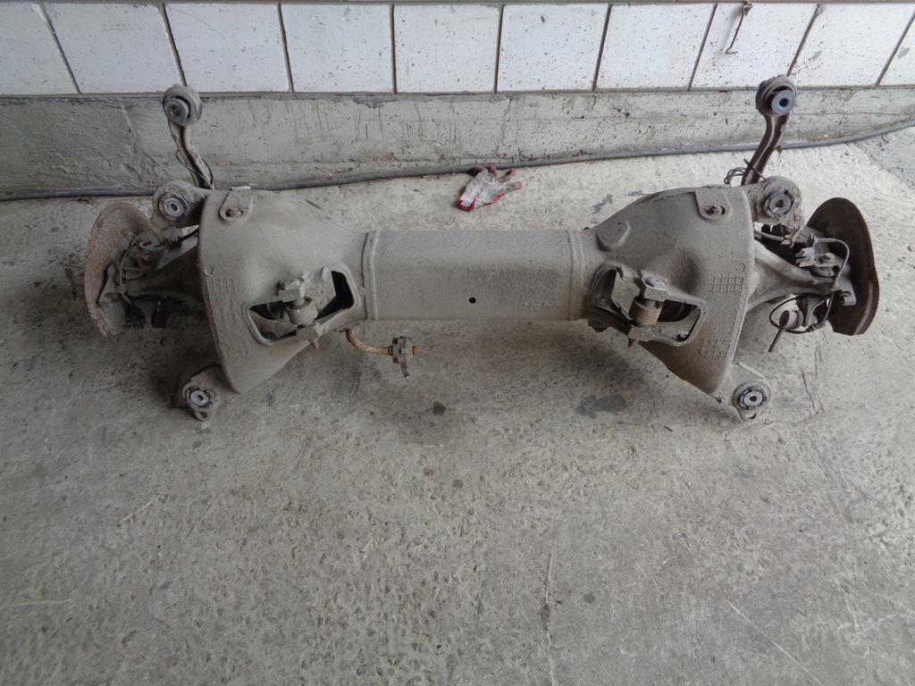 фото №1, Балка задняя peugeot 407 sw 2.0 hdi