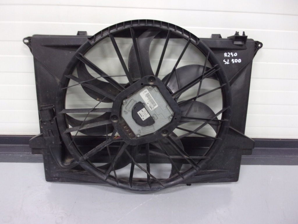 Купить Mercedes r230 sl 500 вентилятор радиатора a2305000093