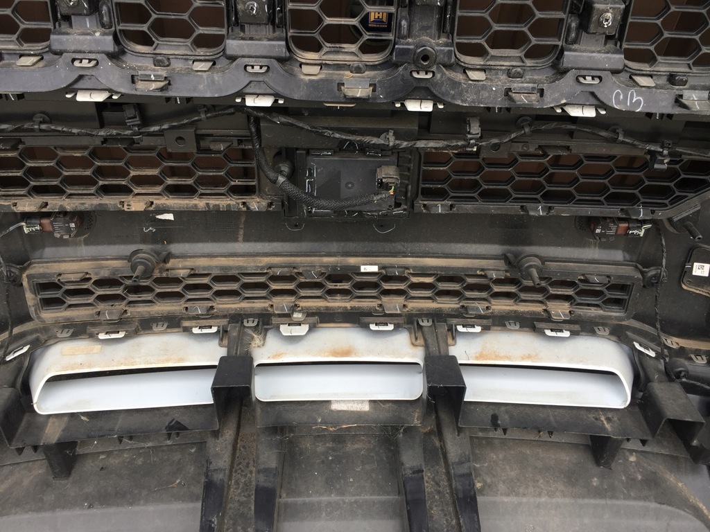 фото №13, Jeep grand cherokee wl 21 22 23 overland бампер перед