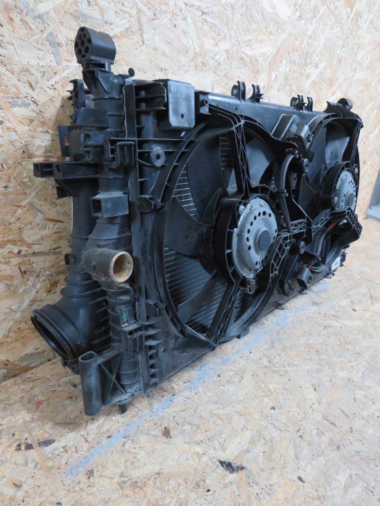 Opel insignia a рестайлинг  2.0 cdti b20dth комплект радиатор вентиляторы Киев