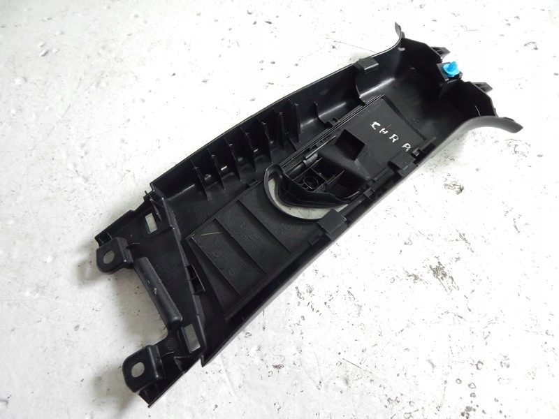 фото №4, Пластик правый стойка toyota chr 16-22