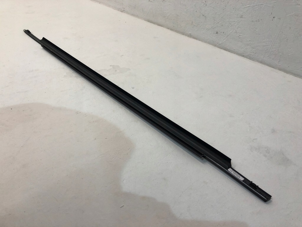 фото №6, Volvo xc90 r.design молдинг дверь правая