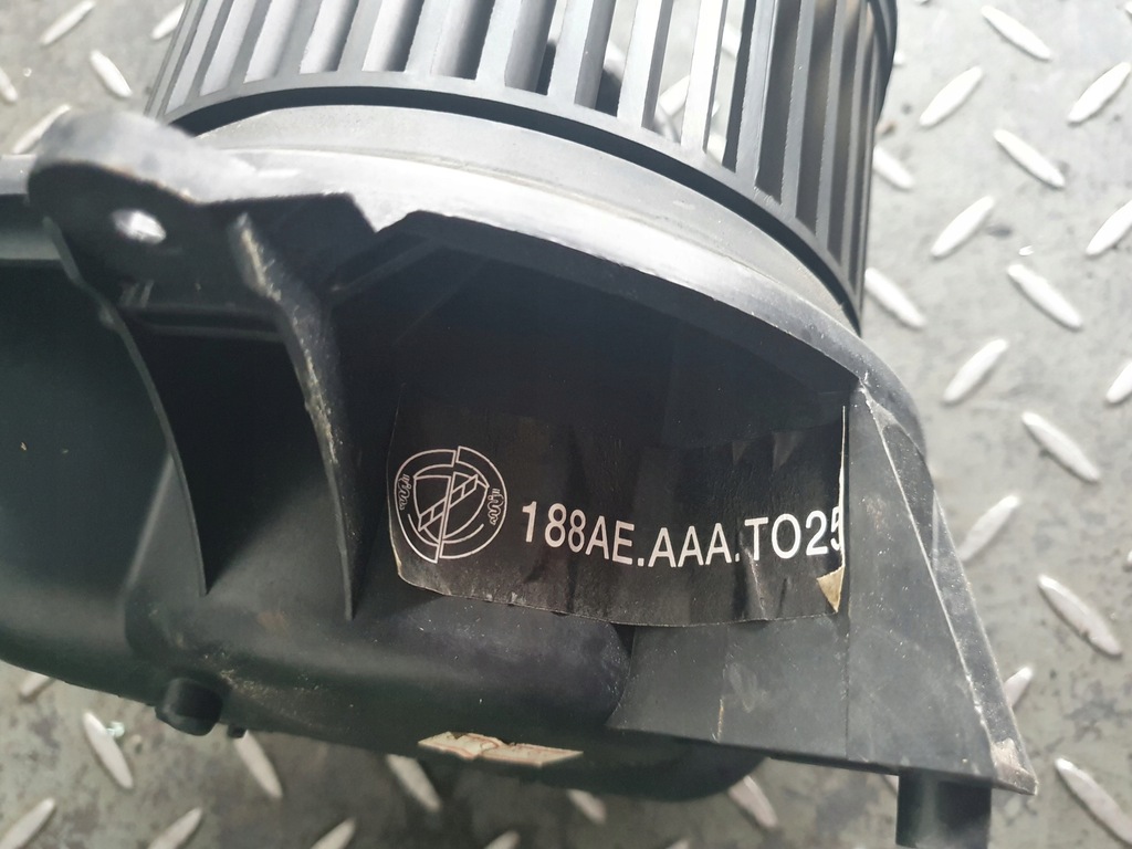 фото №2, Воздуходувка вентилятор fiat punto ii