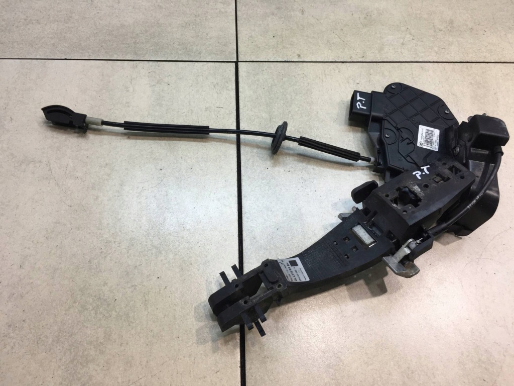 фото №1, Замок двері правий задня discovery iii 10 pin