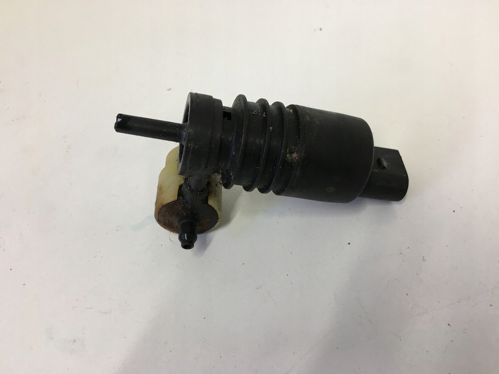 фото №12, Volkswagen оригинальный номер 1k6955651 помпа омывателя окон