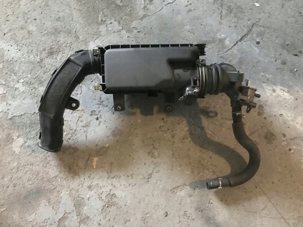 Купить Корпус фильтра воздуха toyota yaris iii 1.33 11-