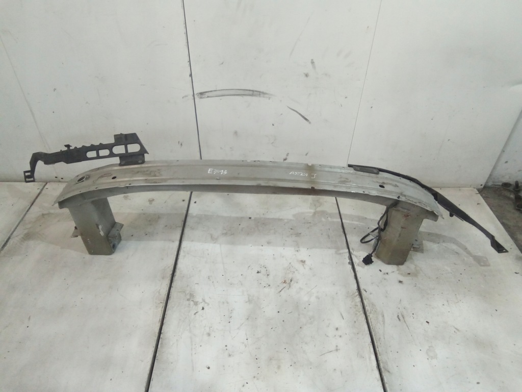 Купить E713 балка бампера перед astra j