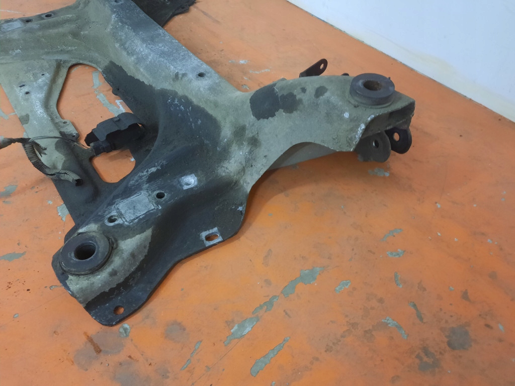 фото №5, Citroen c5 i 01-04 2.0mt 140km подрамник подрамник подрамник ew10d