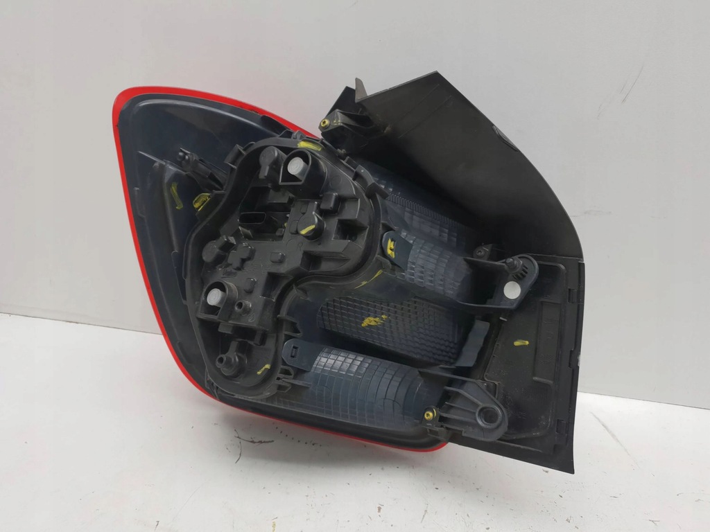 фото №7, Bmw 1 e82 e88 2009 задняя сторона правая лампа задняя