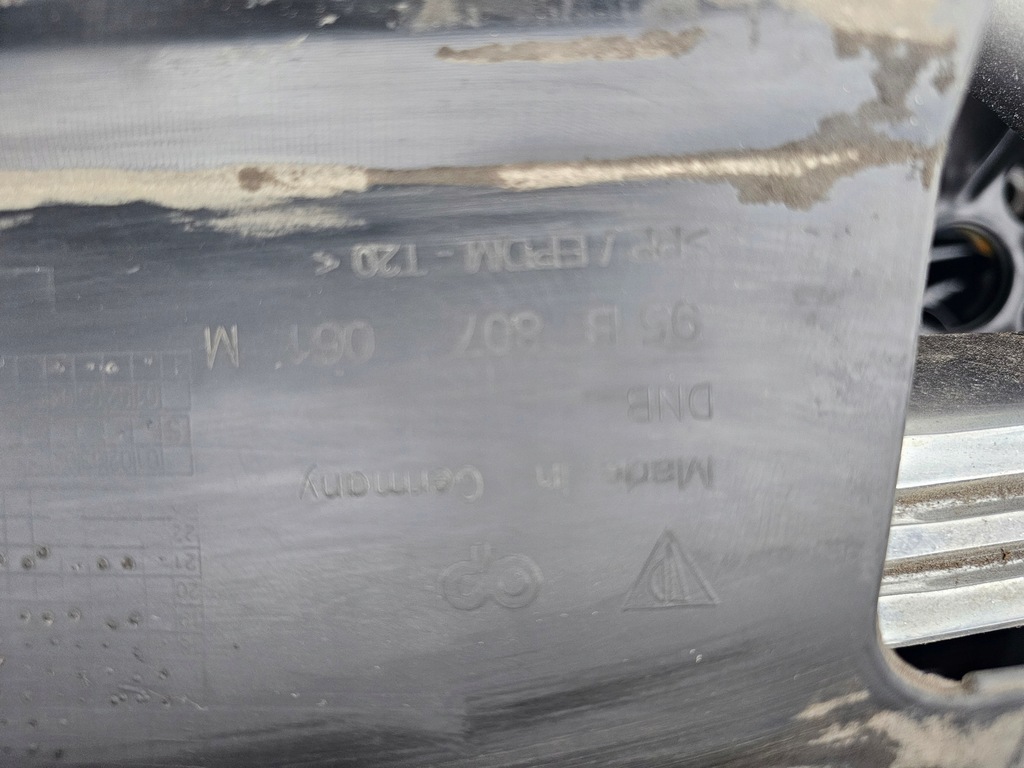 фото №12, Dół спойлер бампера перед porsche macan 95b lift 2018-2021