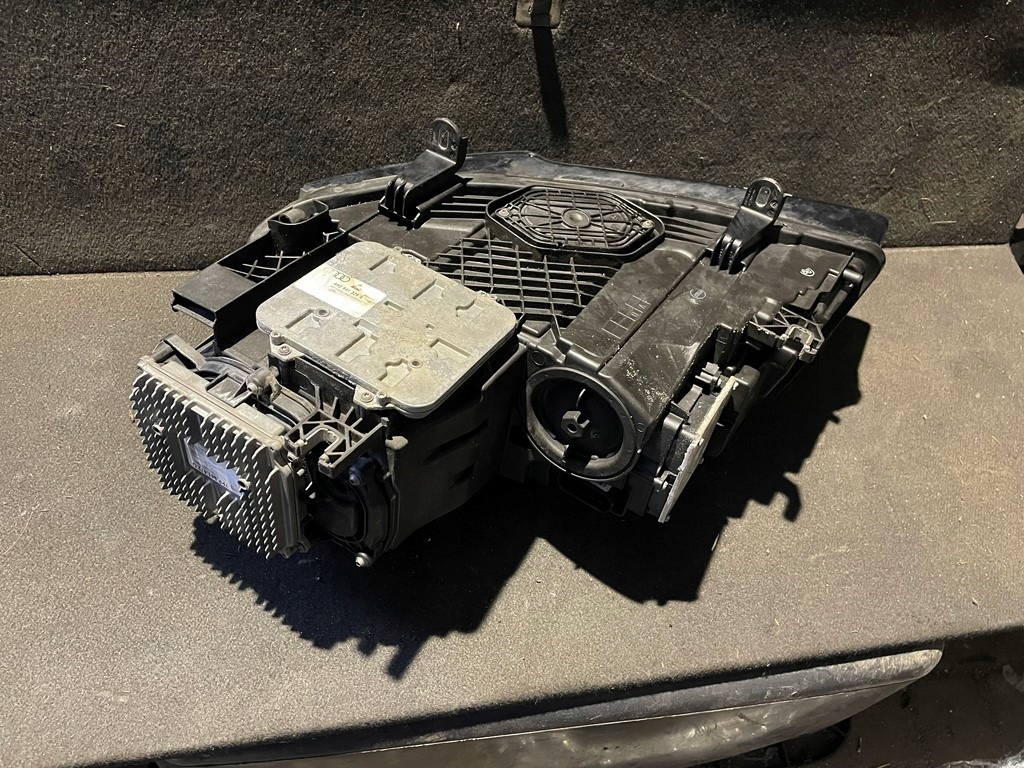 Audi a8 d4 рестайлинг  full led matrix фара перед передняя левая правый  европа Доставка