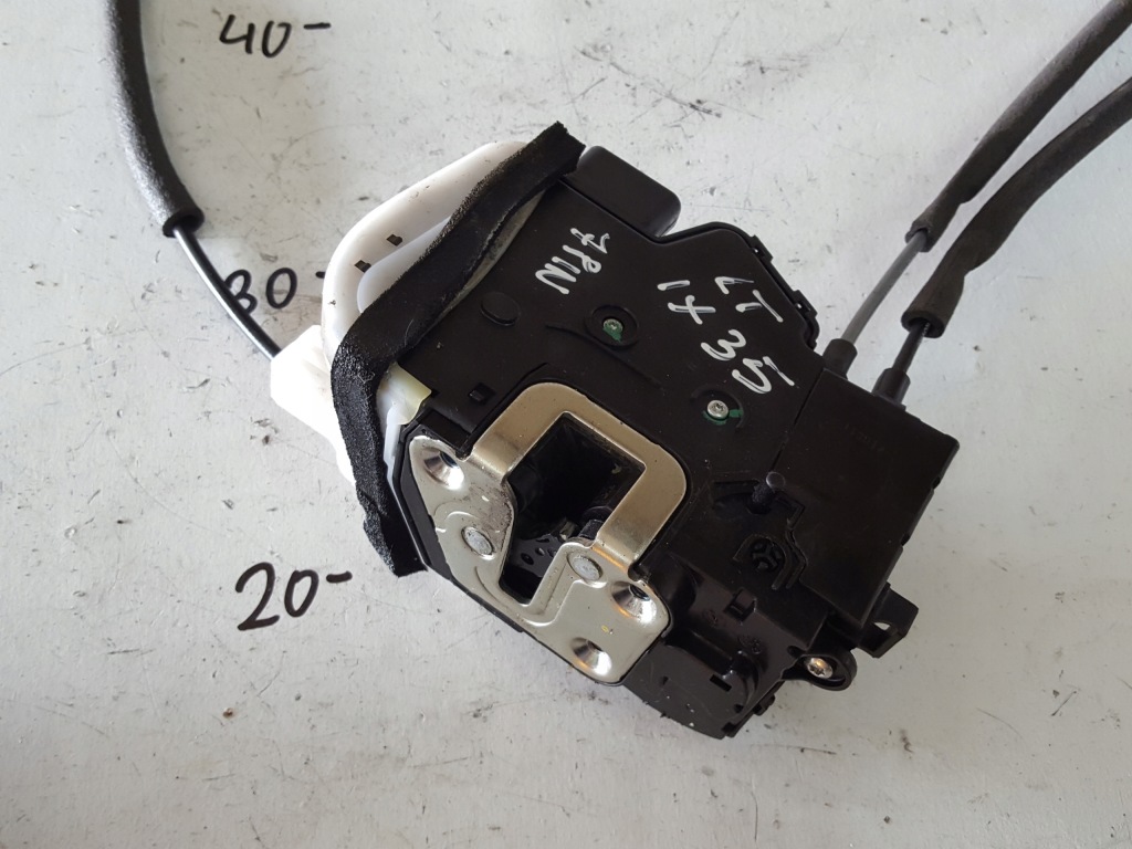 фото №1, Hyundai ix35 10-16r замок дверь левый задняя 7 pin