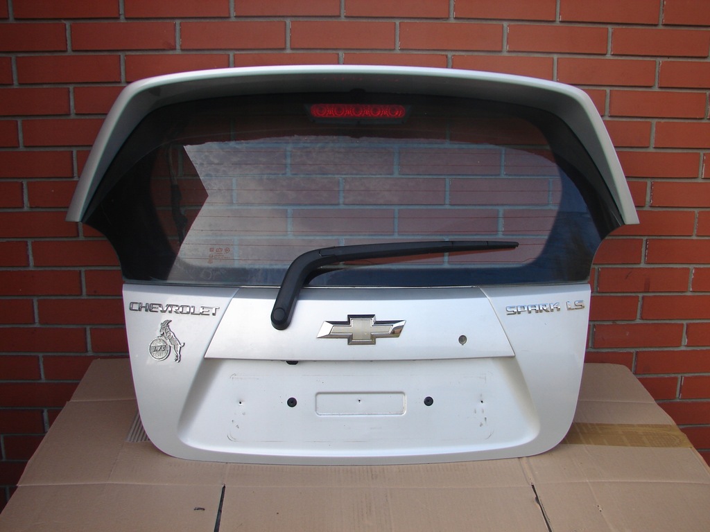 фото №1, Chevrolet spark m300 09-15 кришка багажника задня gan idealna !