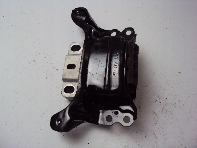 фото №1, Подушка двигателя vw golf vii 12-20