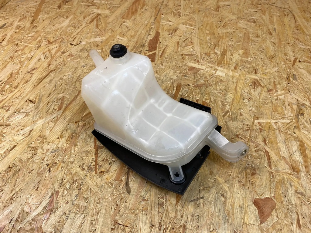 фото №7, Бак бачок расширительный lexus ct 200h 16480-28080 2012-