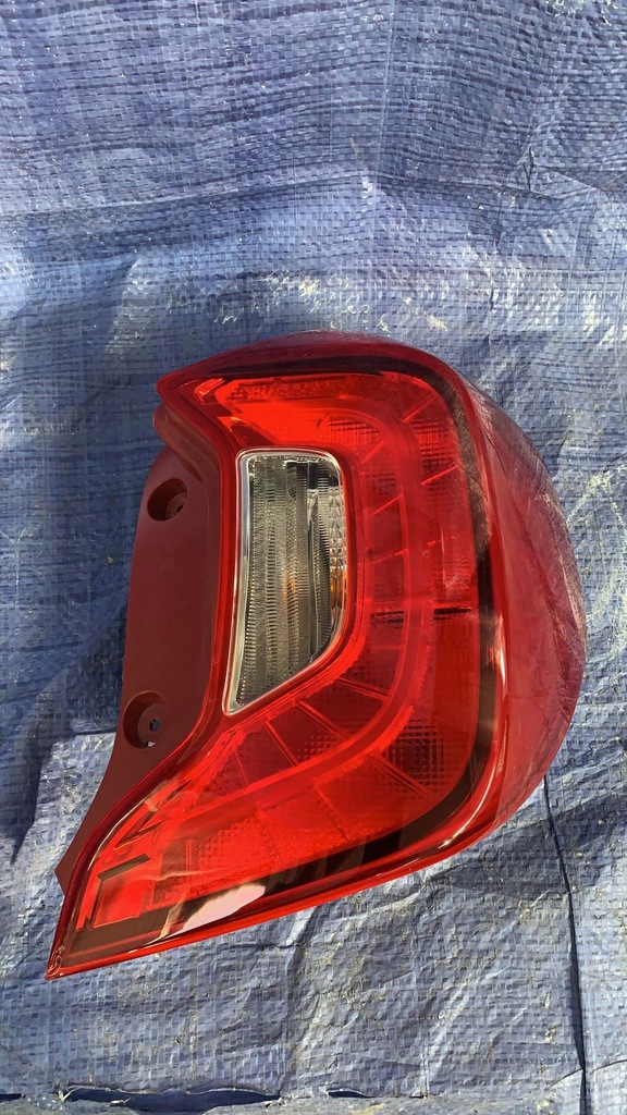 фото №1, Kia picanto 2017- лампа задня права задня