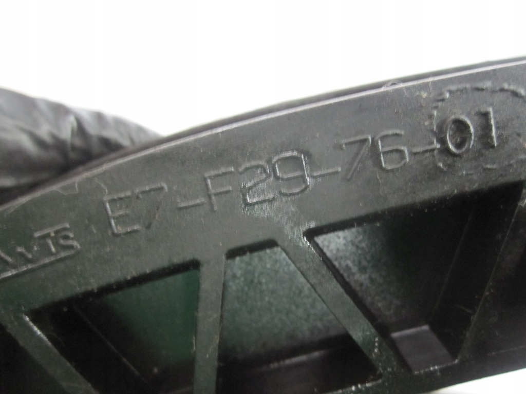 Mercedes clk 1.8i 06r напрямна ланцюга розподільного валу a2710521116 в Україні