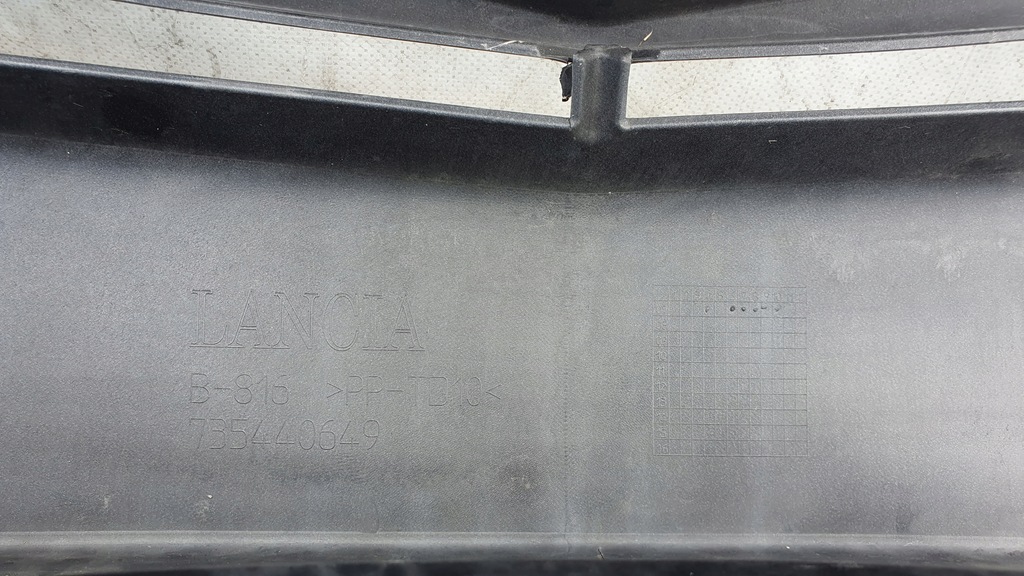 фото №14, Бампер перед lancia musa lift 07- хром решітка