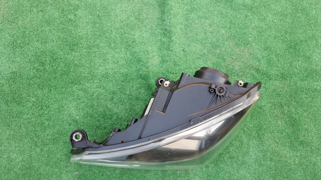 фото №3, Seat mii 1sl лампа передня