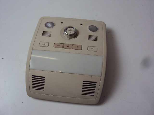 фото №1, Лампа стельовий освітлення vw touareg 7p 10-18